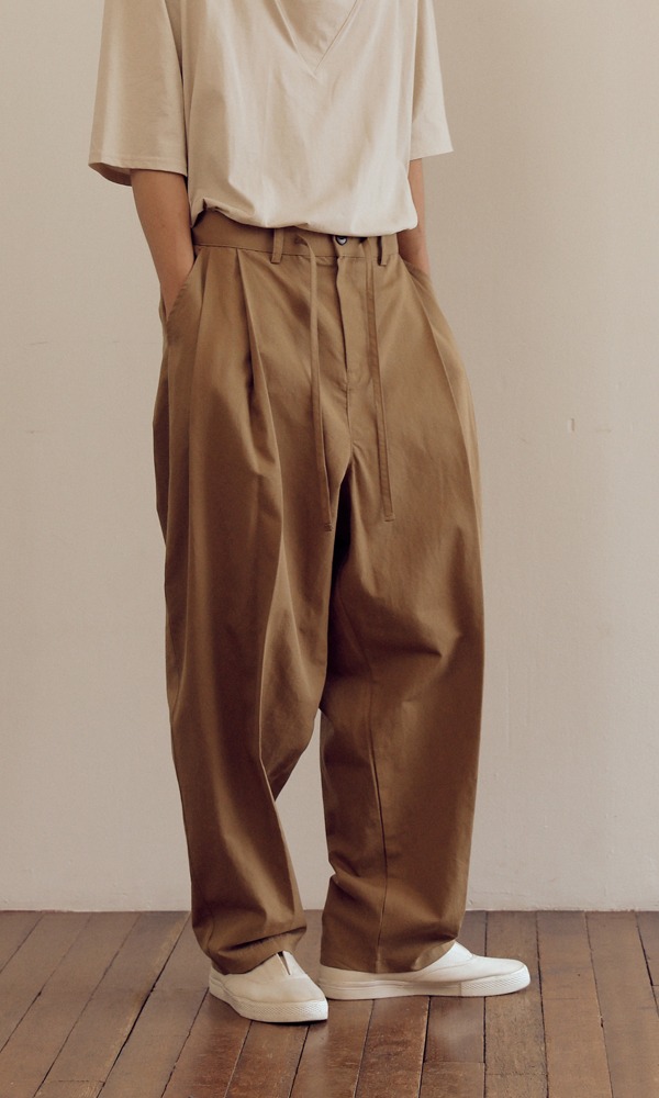 Unisex_22ss_Wide_Two_Tuck_Pants_br